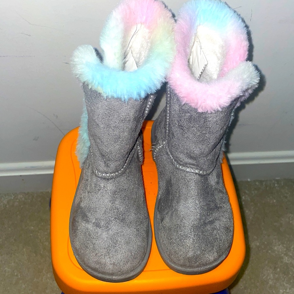 Toddler girl gray boots